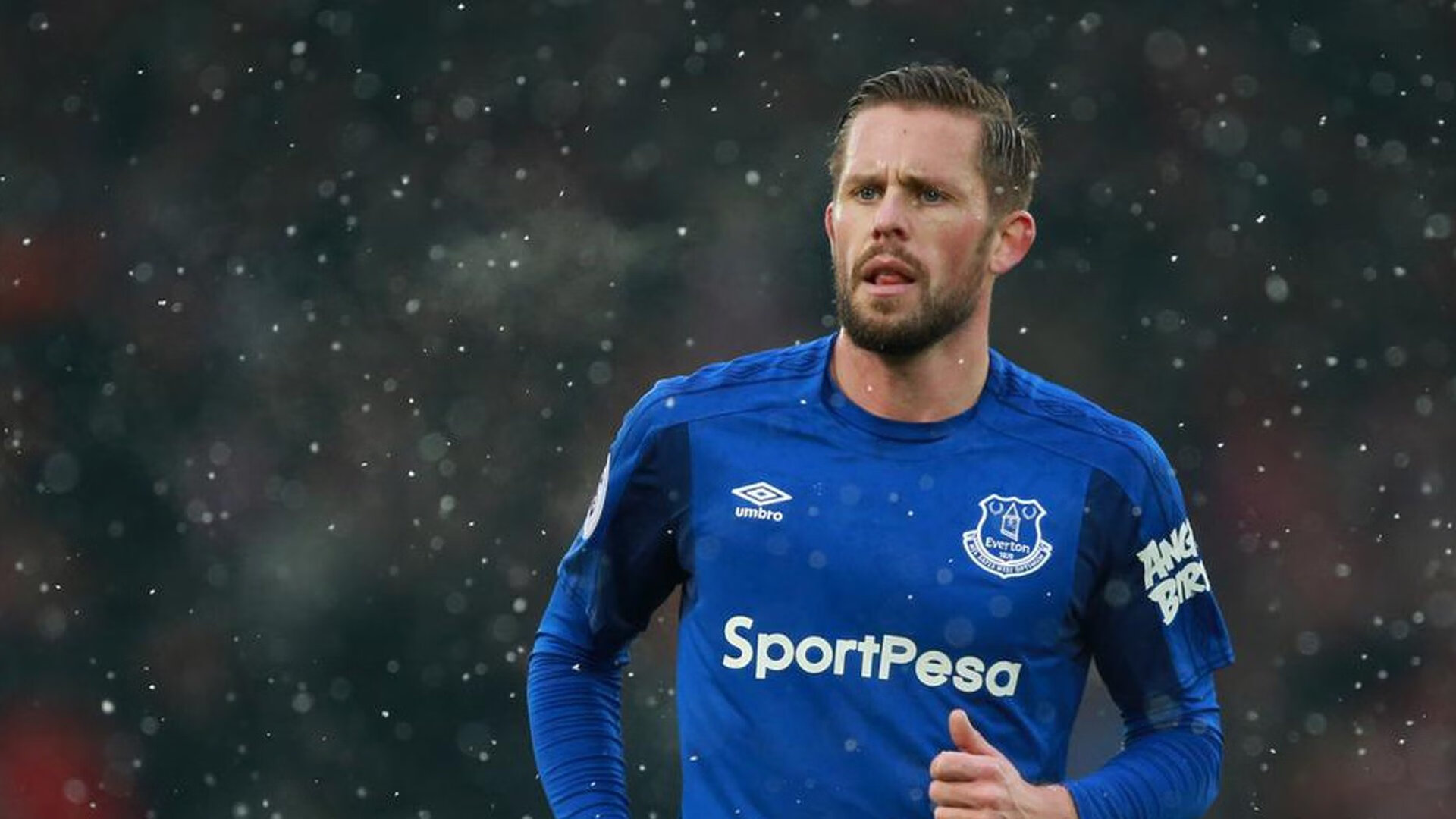 篮筐之上，头球之下，德里赫特在NBA季后赛之夜的唯一性统治